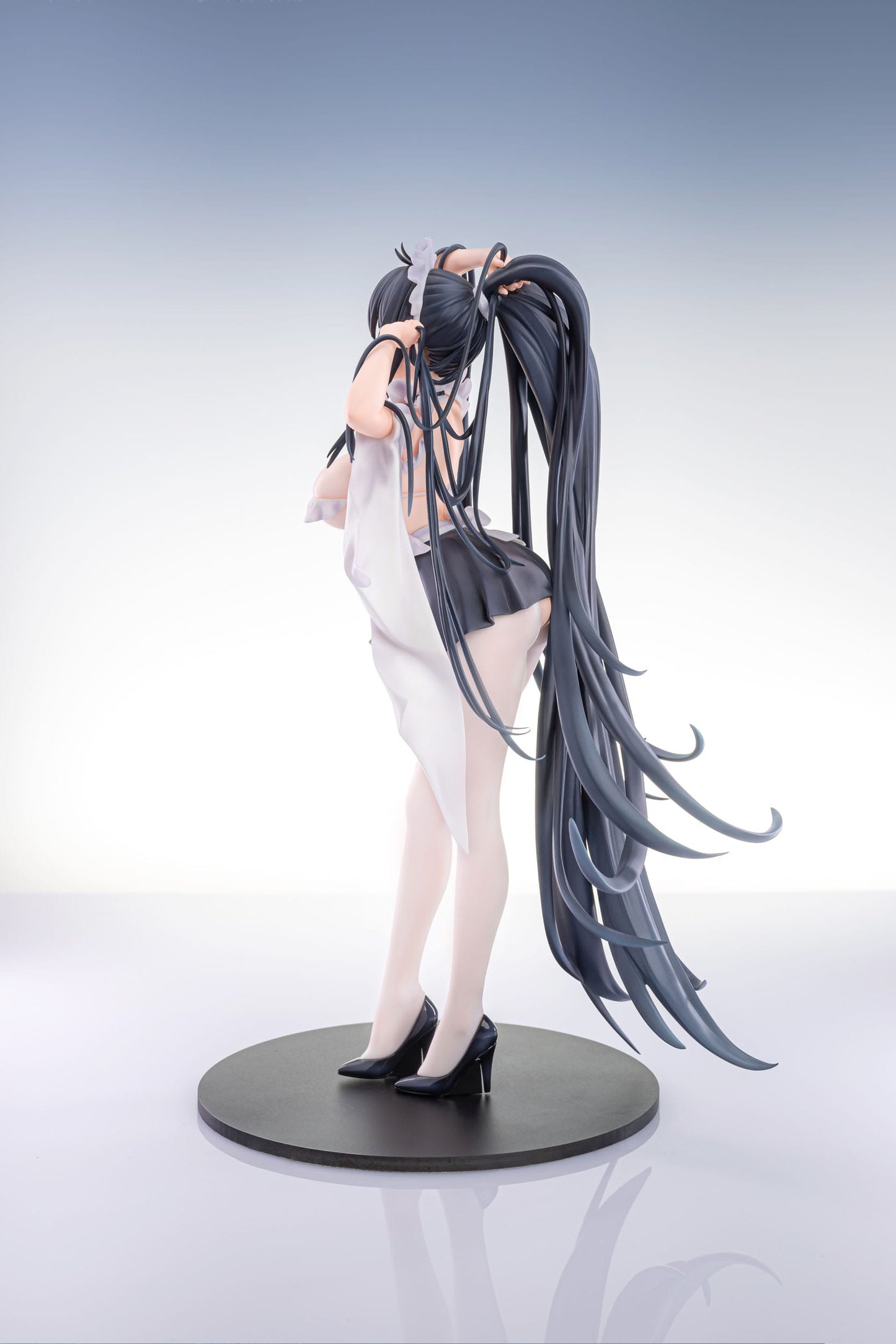 Indomitable - Ms. Motivationless Maid Ver. - AniGame