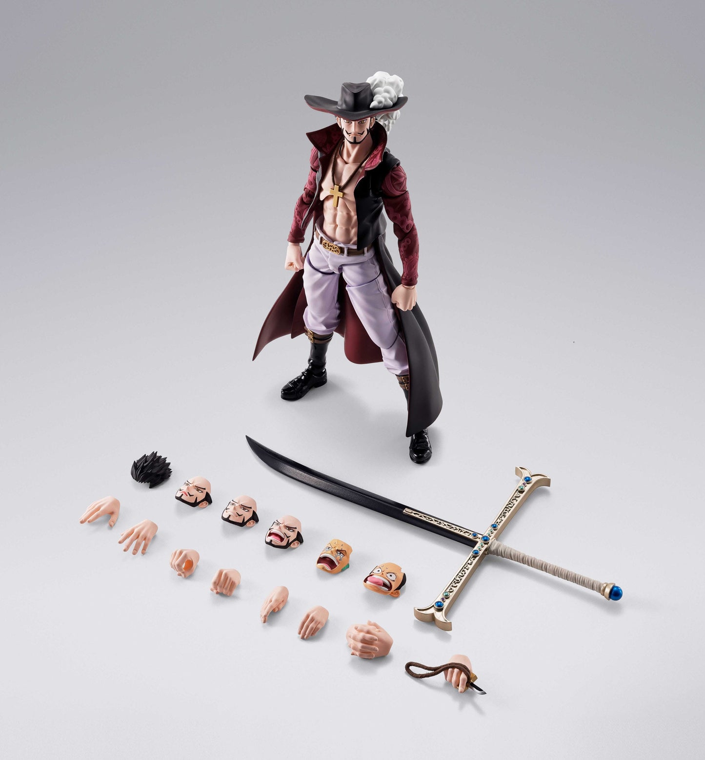 Dracule Mihawk Hawkeye S.H.Figuarts Bandai Tamashii Nations