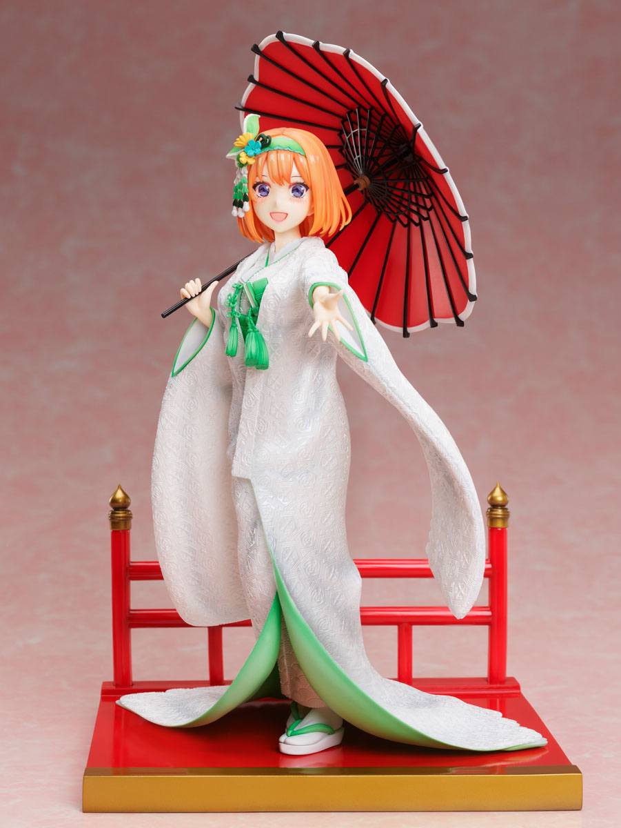 Yotsuba Nakano Shiromuku Furyu