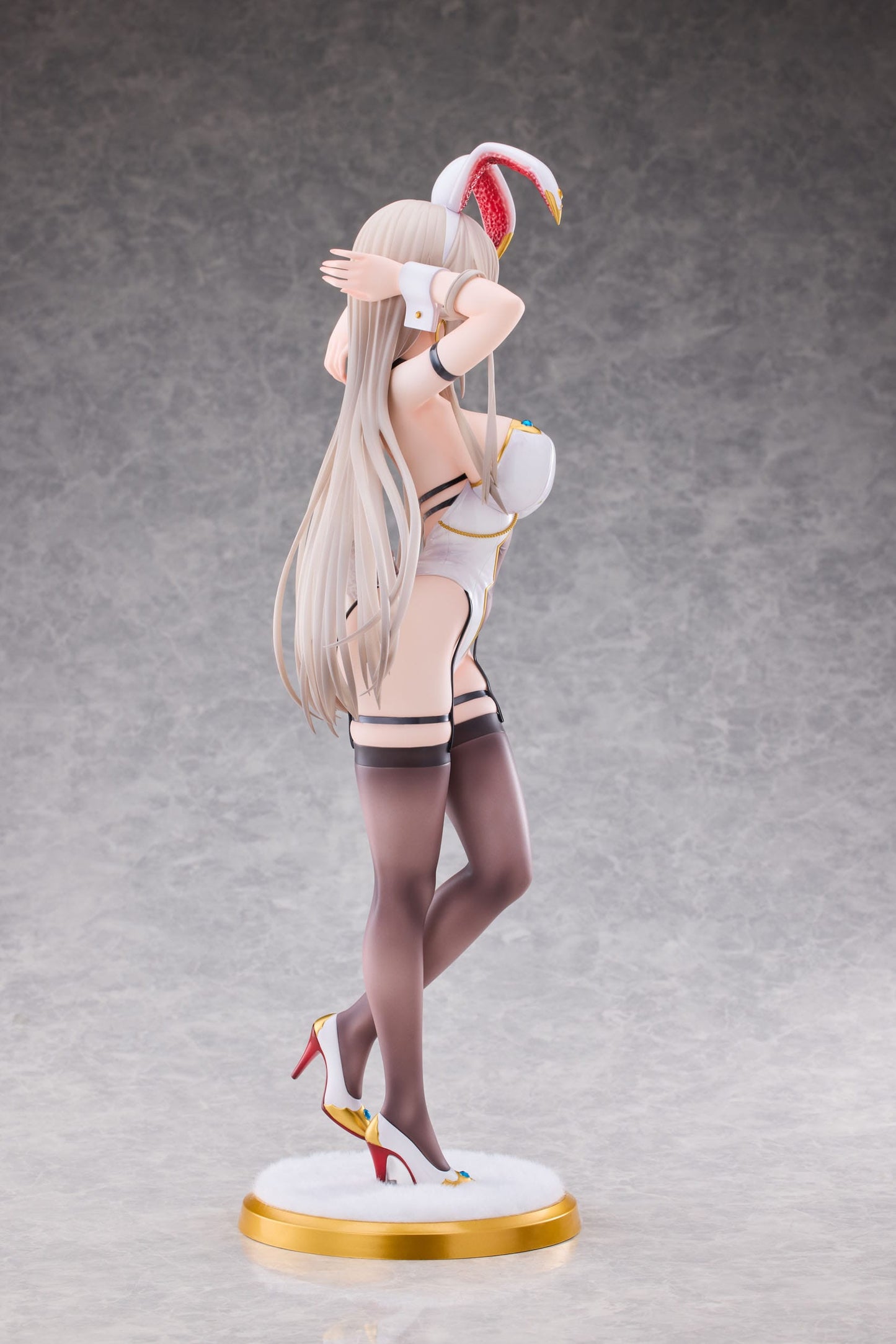 White Bunny Onee-san Deluxe Ver. Original Character PartyLook