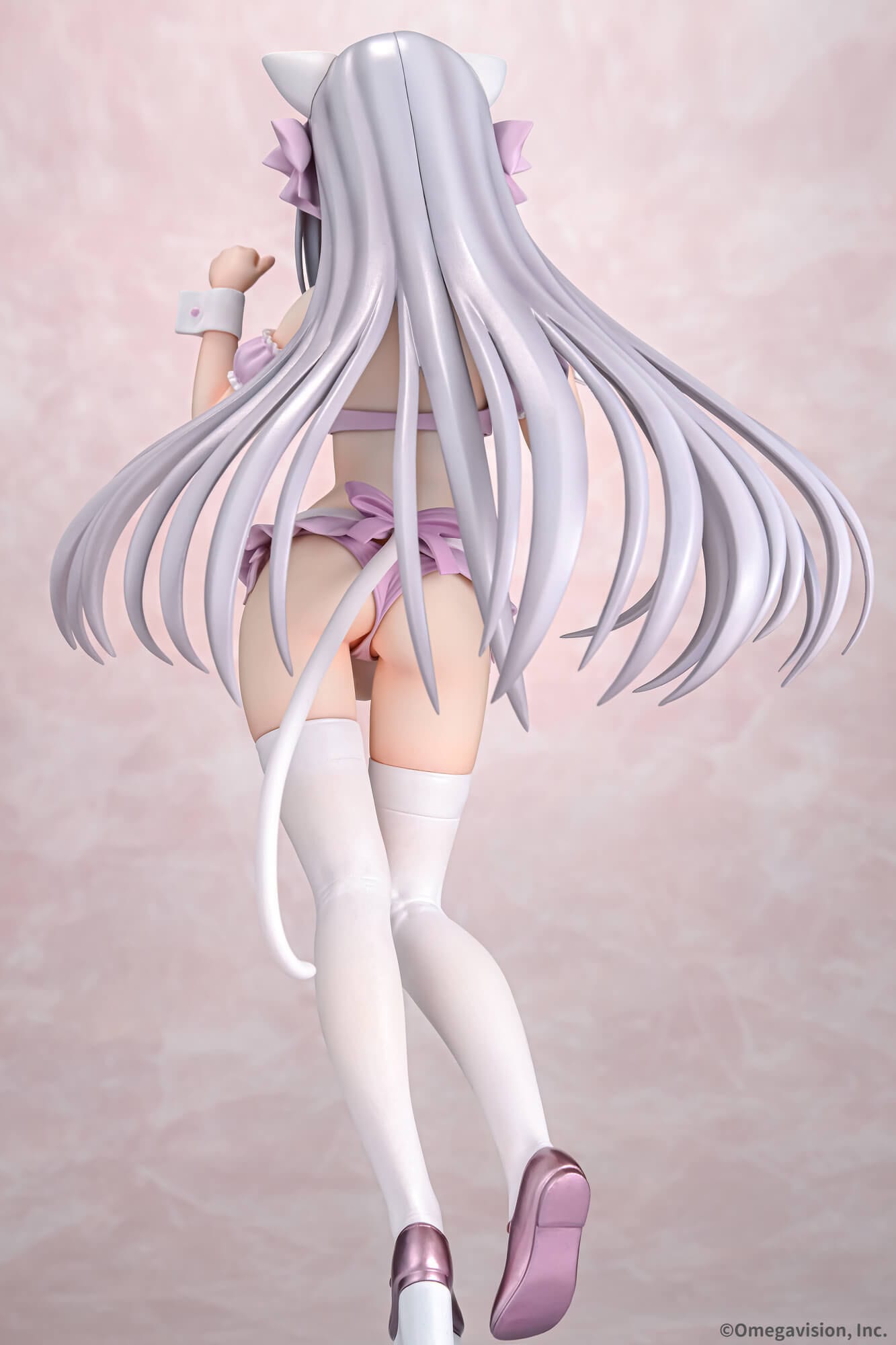 Luna Sakurakouji Cat Maid Sakura Color Ver. Ver. Q-Six