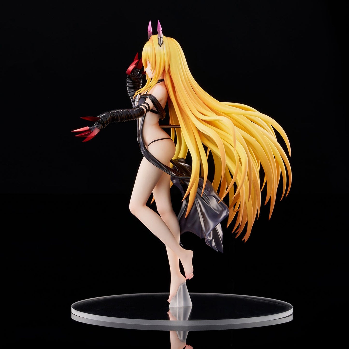 Golden Darkness Darkness Ver. Union Creative