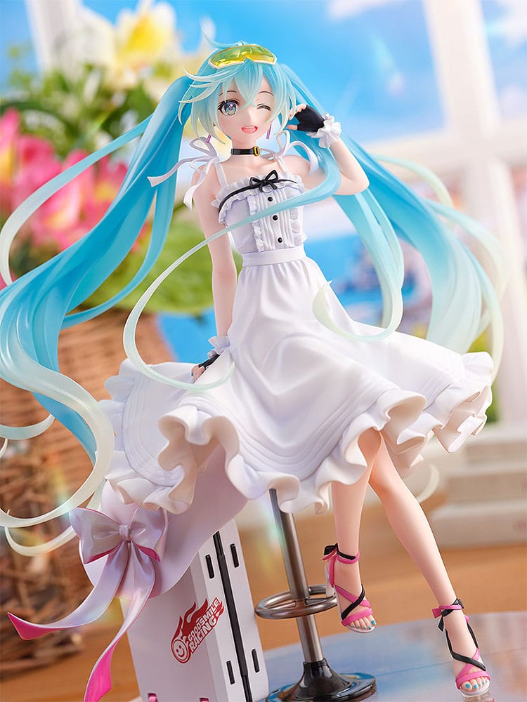 Mira (Hatsune Miku) 2021 Vacation Style Ver. Wonderful Works