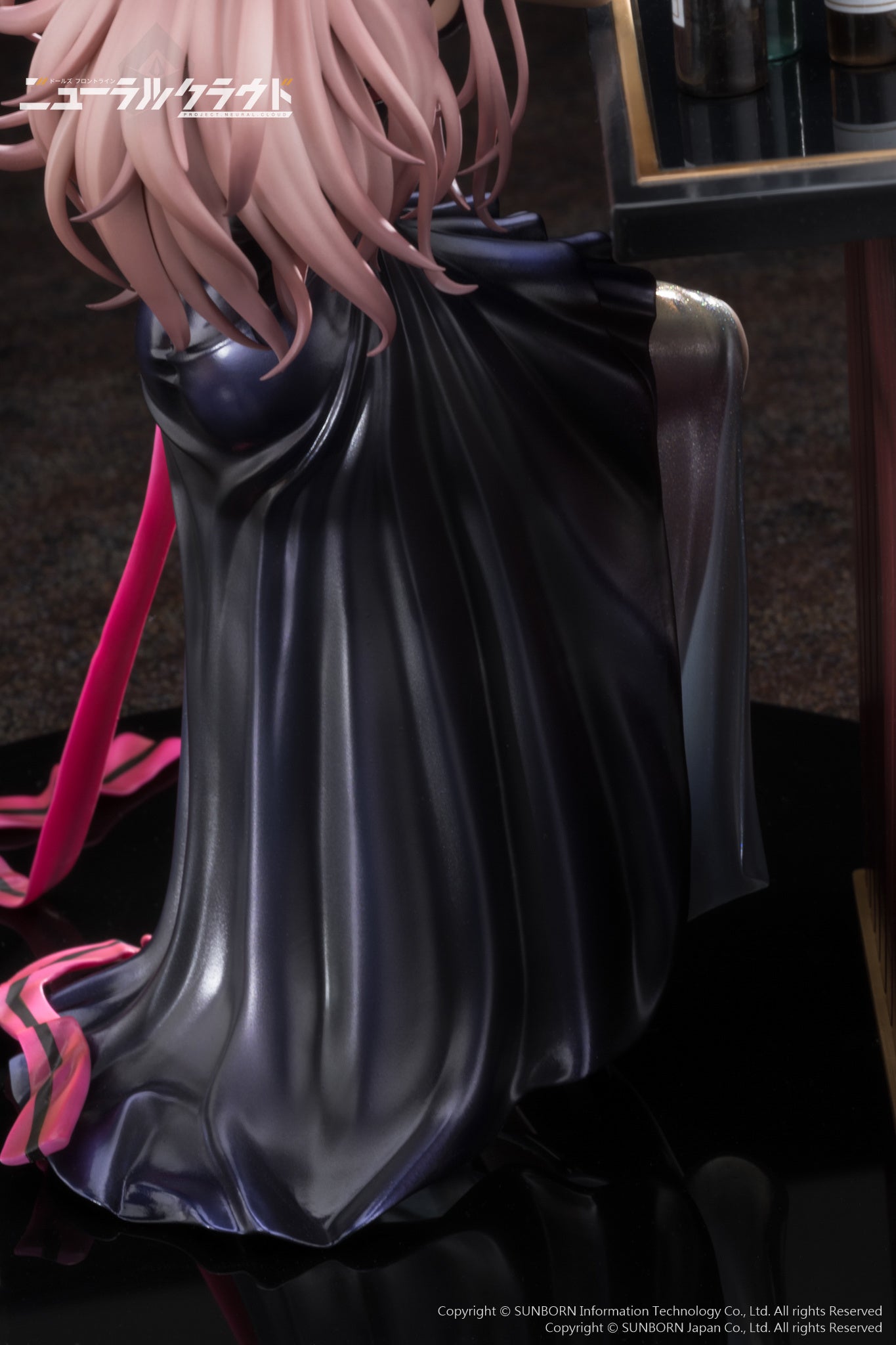 Persicaria - Besotted Evernight Ver. Reverse Studio