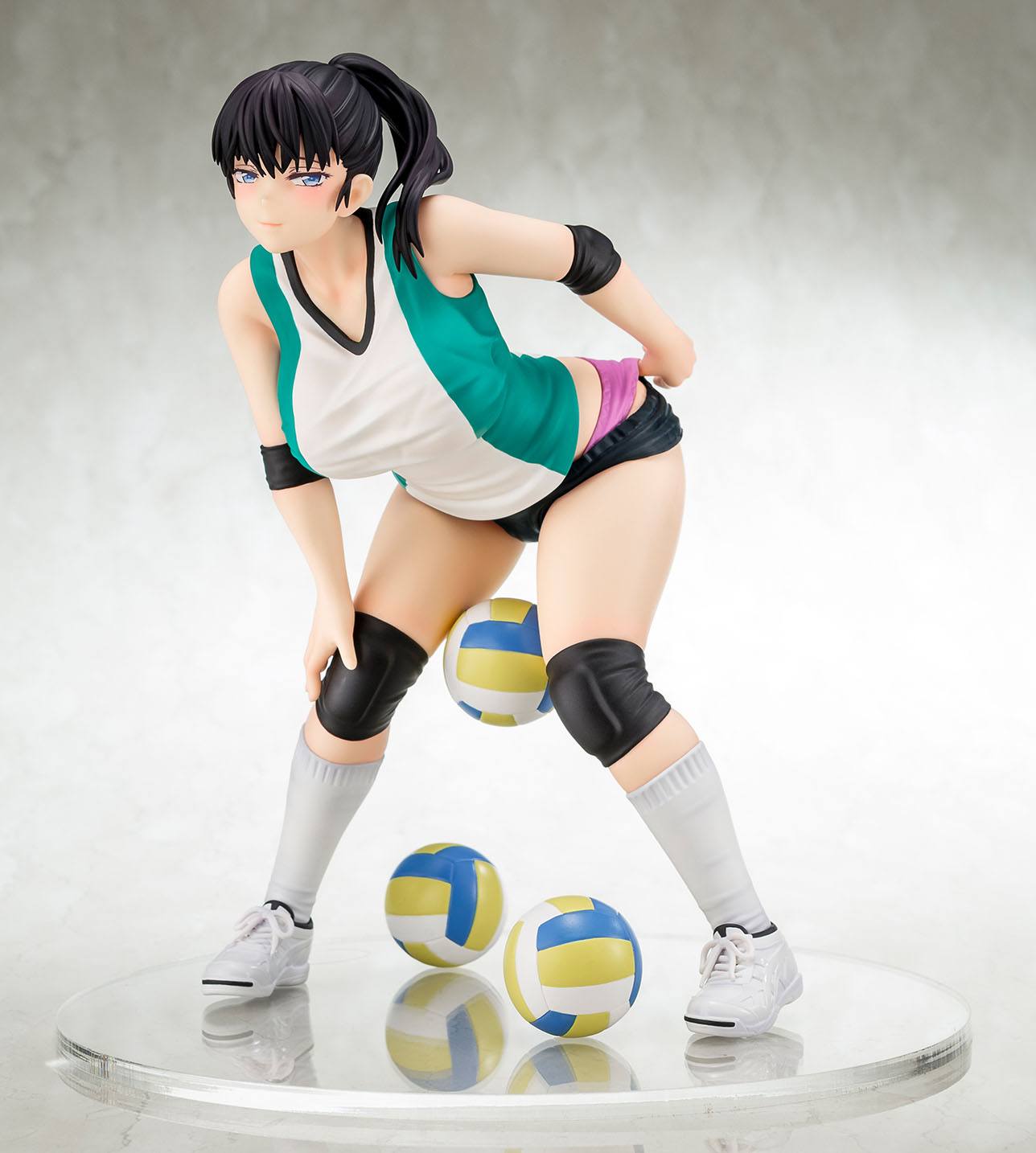 Akira Todo Wearing Stretchable Bloomers Hakoiri Musume Inc.