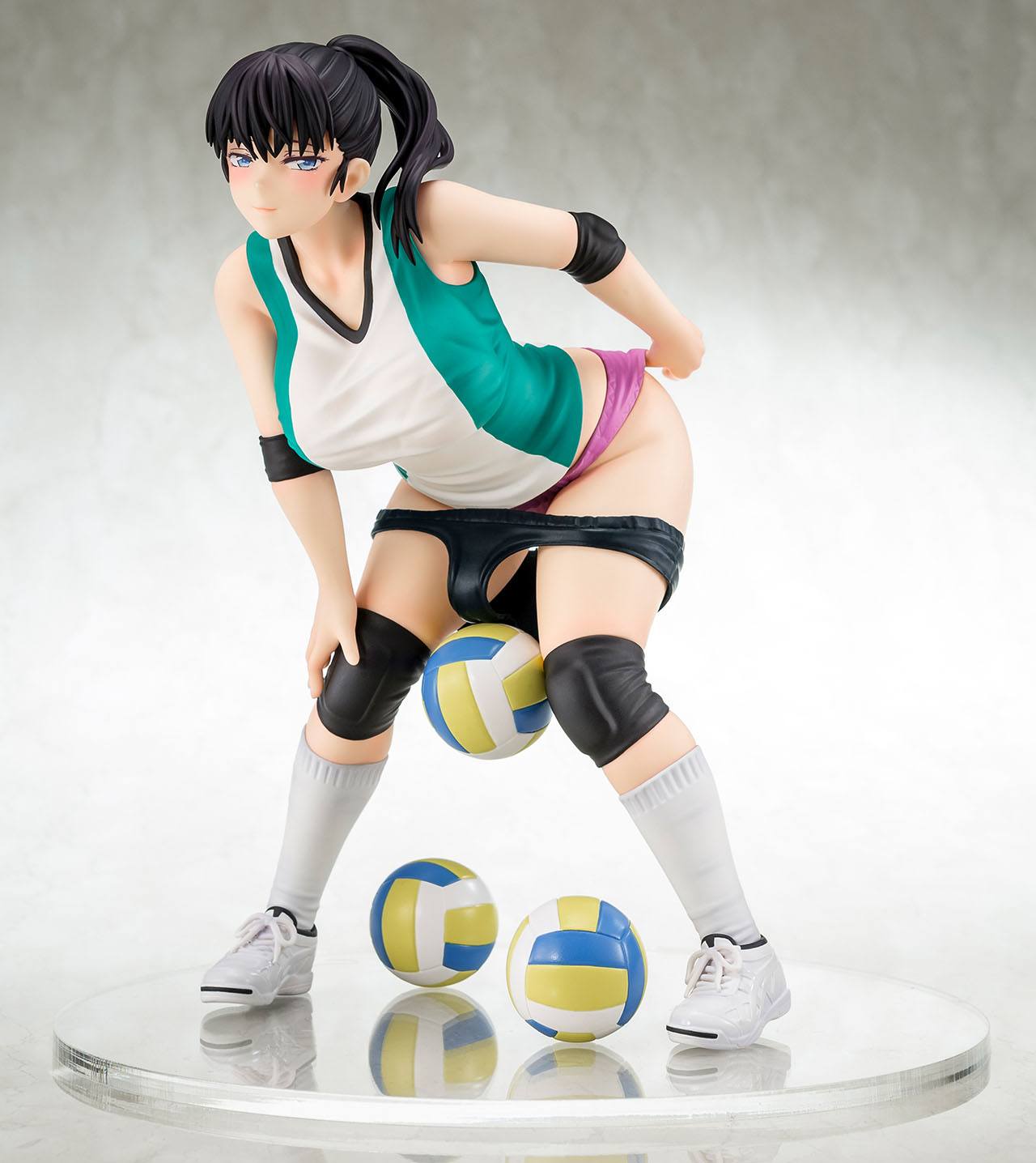 Akira Todo Wearing Stretchable Bloomers Hakoiri Musume Inc.