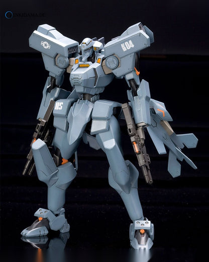 Muv-Luv Alternative Total Eclipse 1/144 F-15E Strike Eagle Plastic Model