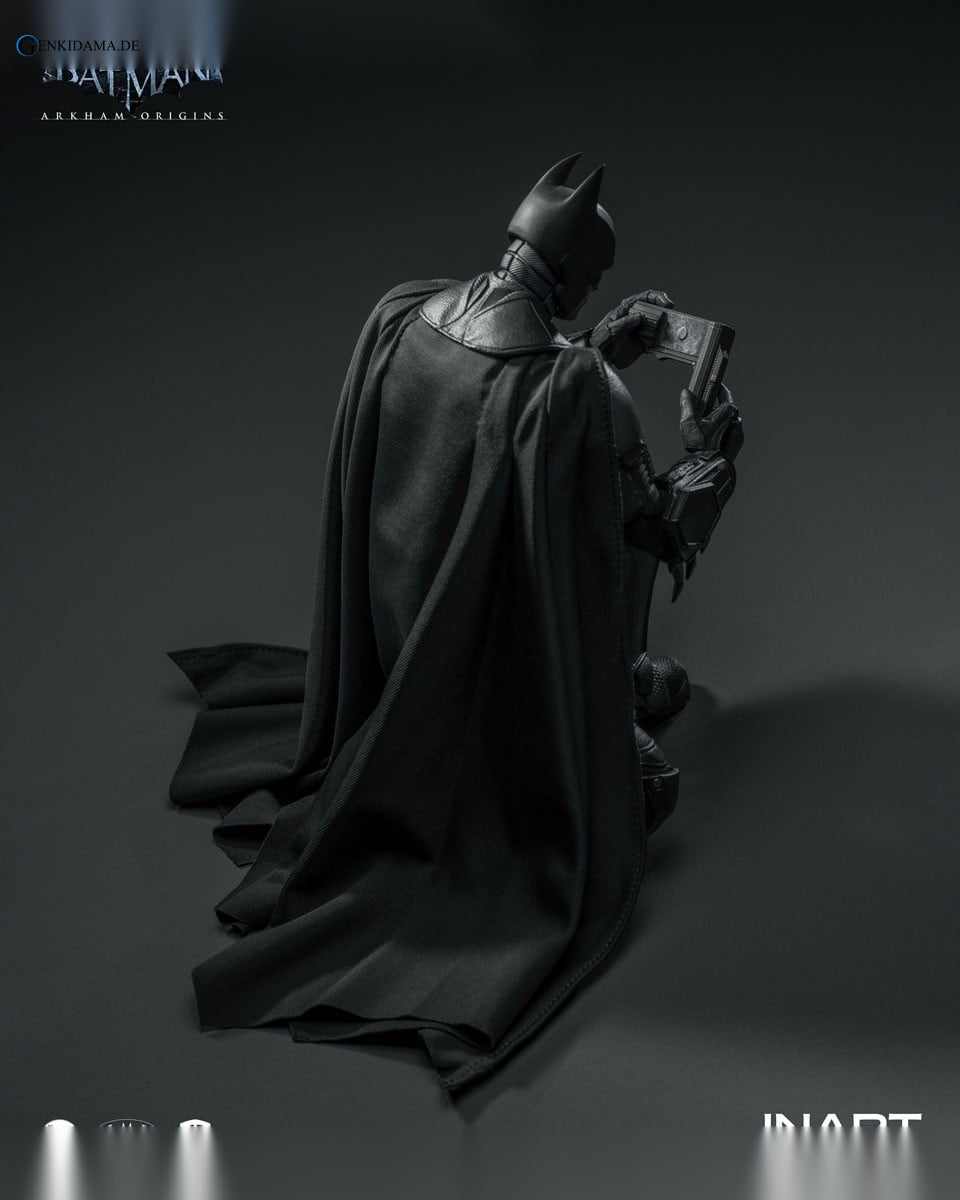 Batman (Batman: Arkham Origins) 1/12 Action Figure