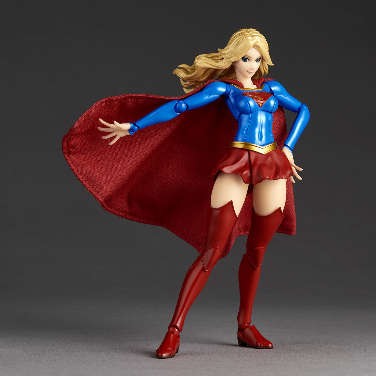 Supergirl - Revoltech - Kaiyodo - Anime Figuren günstig kaufen