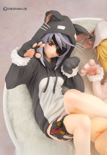 Infinite Stratos - Laura & Charles Nekomimi Pajama