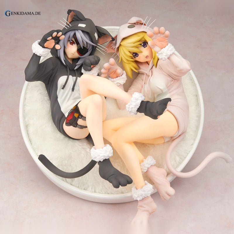 Infinite Stratos - Laura & Charles Nekomimi Pajama