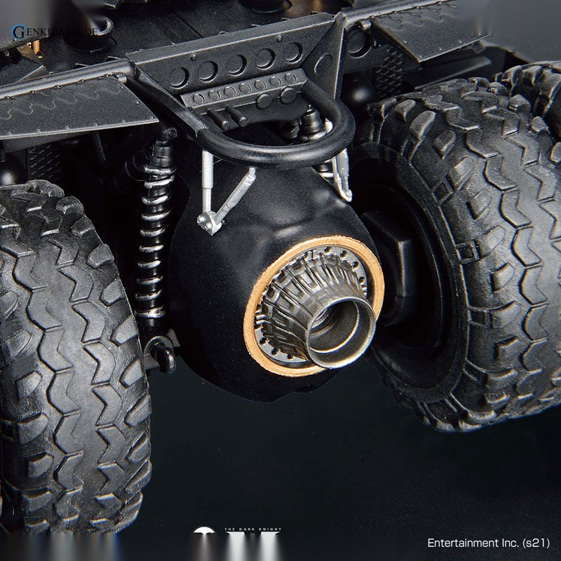 1/35 SCALE Batmobile (Batman Begins Ver.) Plastic Model