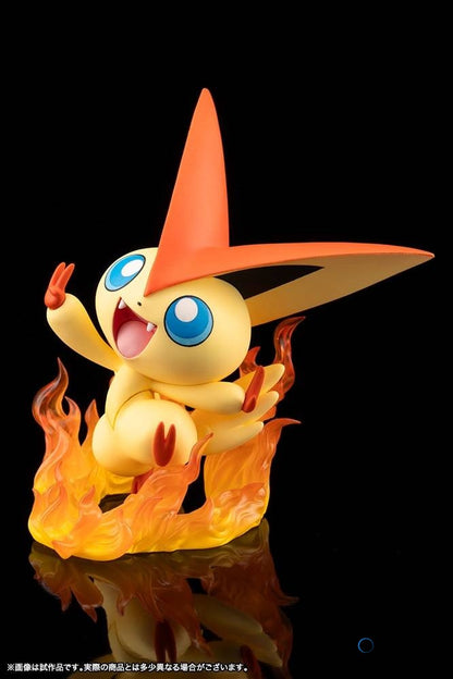 ARTFX J: Pokémon Black & White - Hilbert & Victini 1/8