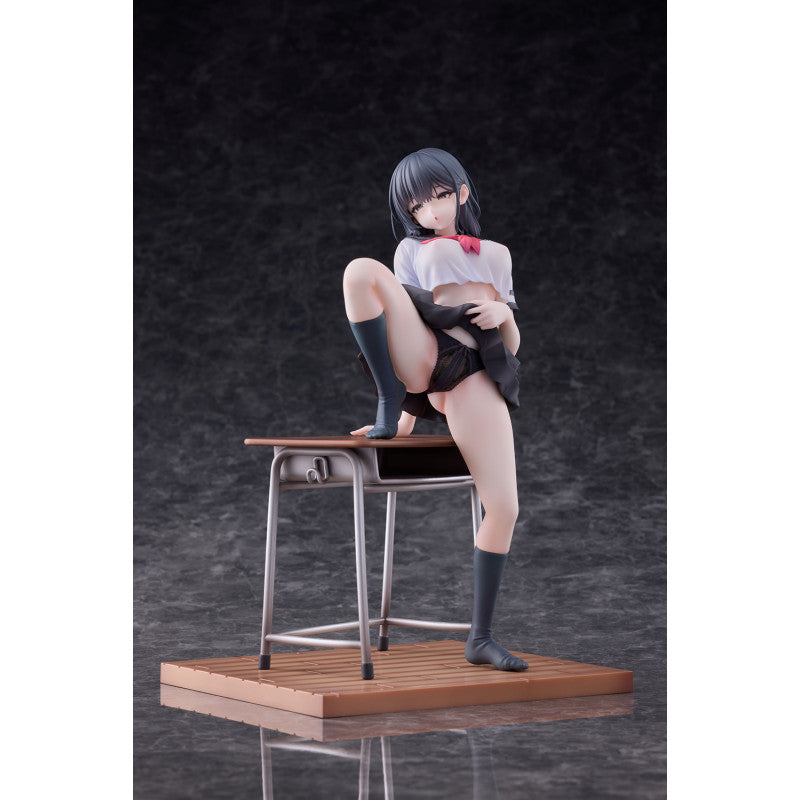 Arisa Watanabe - Standard Edition - Party look