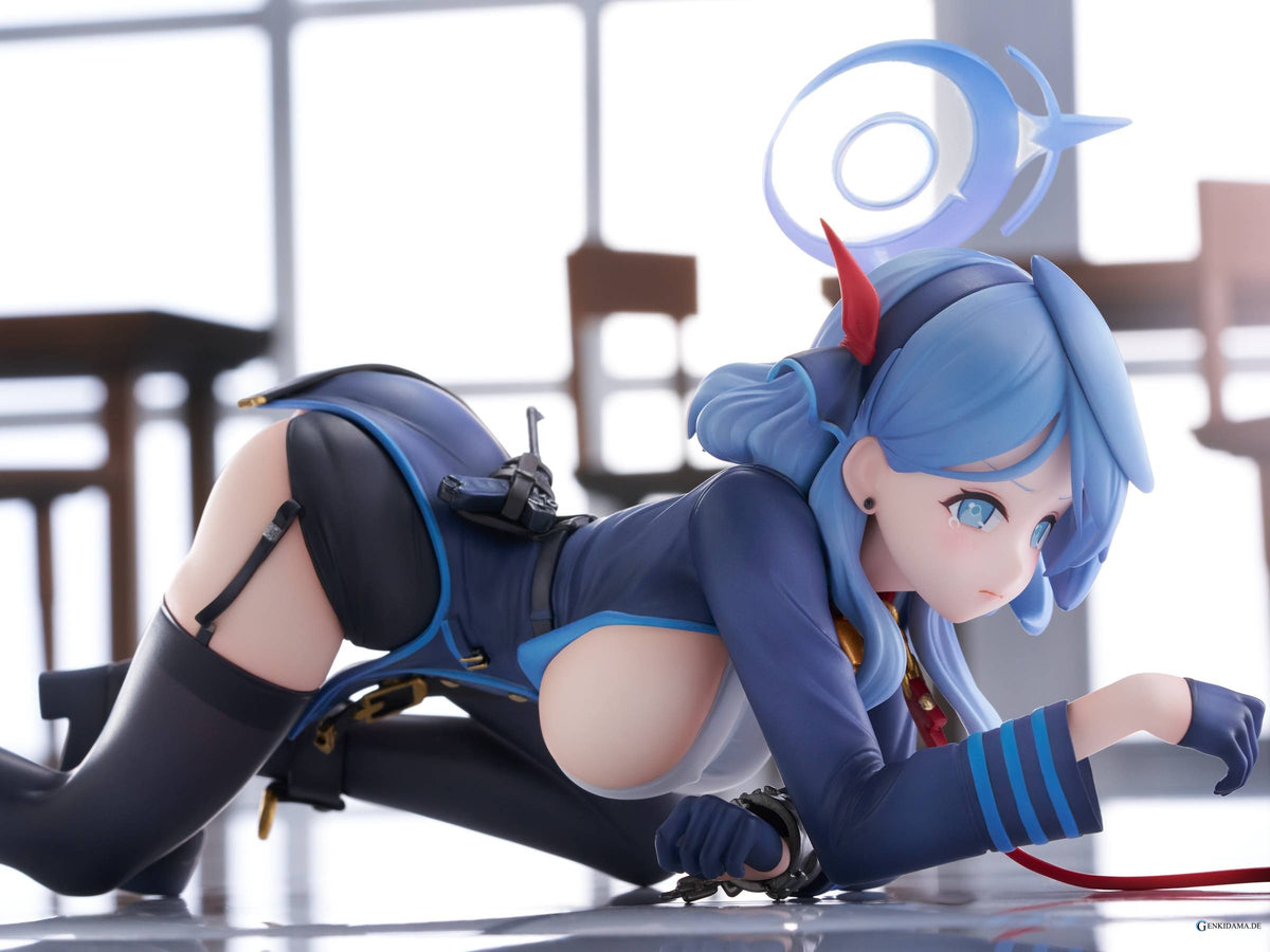 Blue Archive: Ako (Memorial Lobby Ver.) 1/7