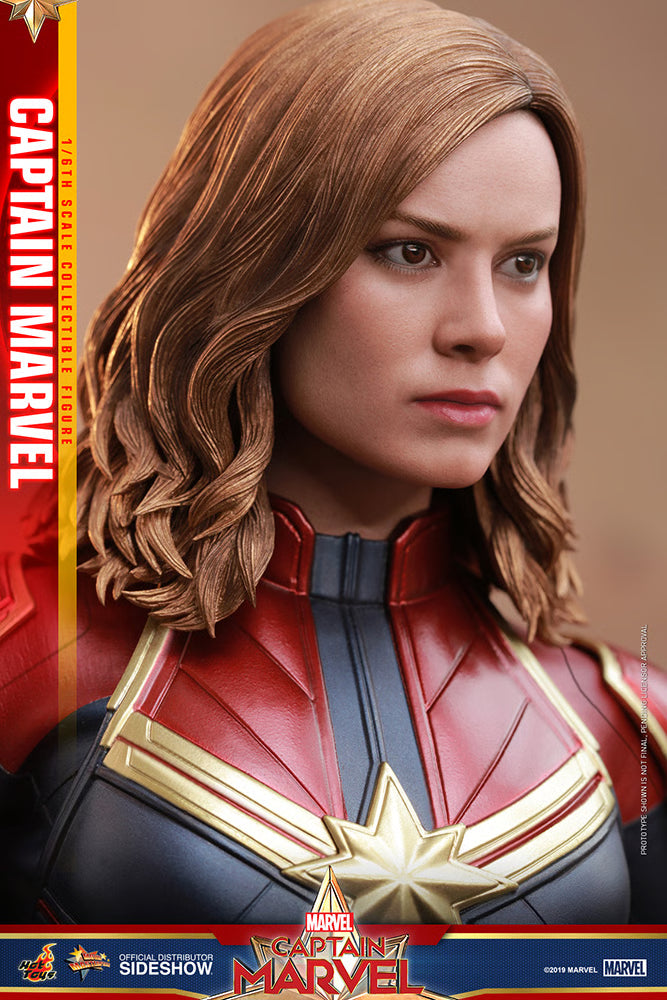 Captain Marvel 1/6 Scale Collectible Figure – Hot Toys
