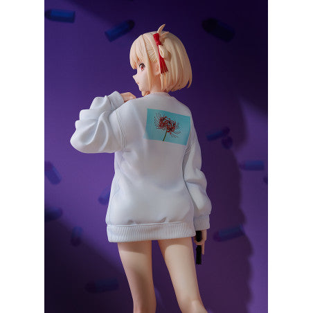 Chisato Nishikigi: Oversized Sweatshirt Ver. Lycoris Recoil 1/7 Scale Figure