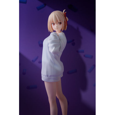 Chisato Nishikigi: Oversized Sweatshirt Ver. Lycoris Recoil 1/7 Scale Figure