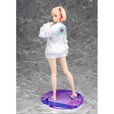 Chisato Nishikigi: Oversized Sweatshirt Ver. Lycoris Recoil 1/7 Scale Figure