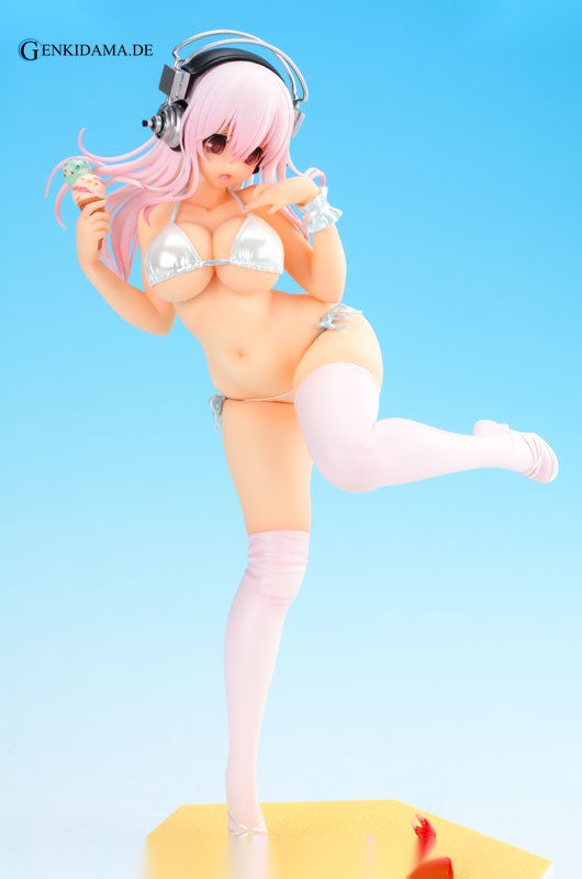 BEACH QUEENS - NITRO SUPER SONIC: Super Sonico
