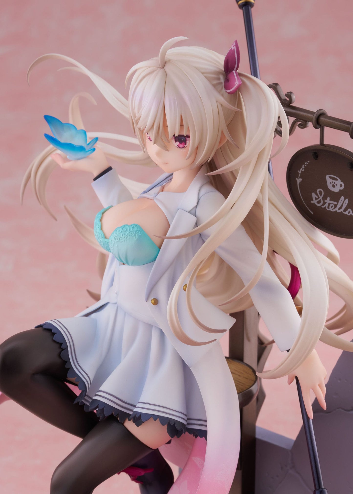 Akizuki Kanna AmiAmi Limited Edition  Café Stella and the Reaper´s Butterflies AliceGlint