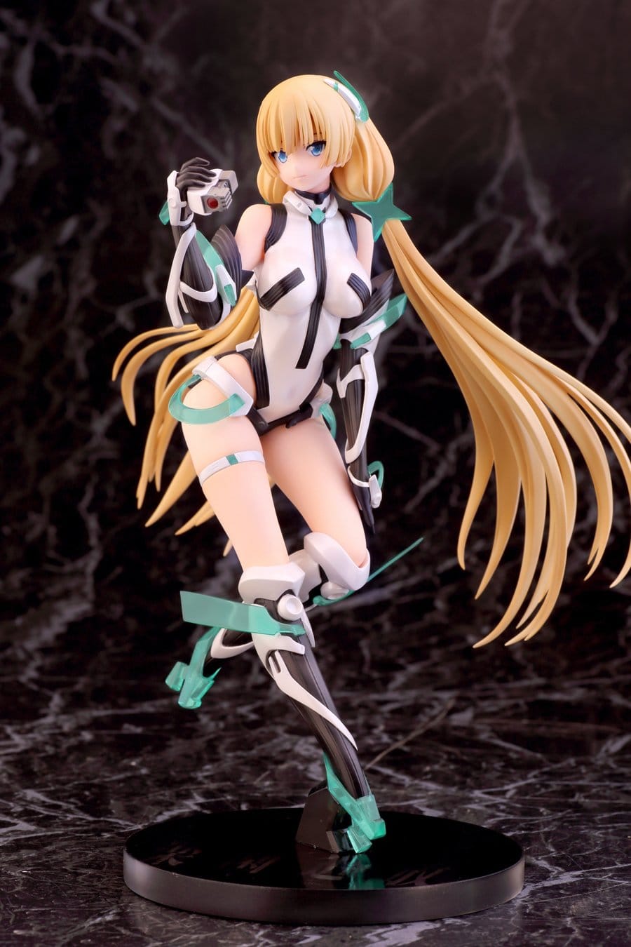 Angela Balzac Rakuen Tsuiho - Expelled from Paradise Alphamax