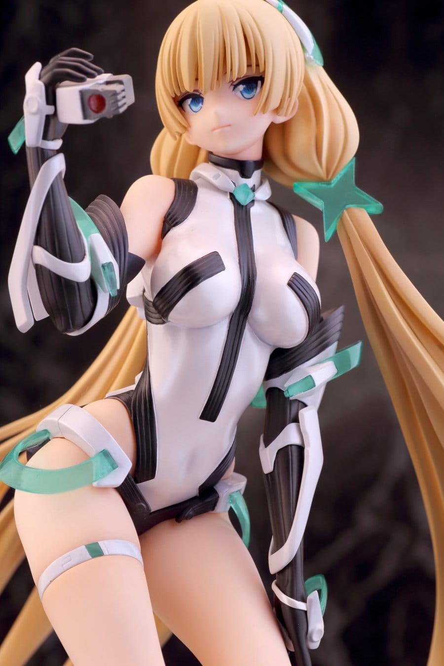 Angela Balzac Rakuen Tsuiho - Expelled from Paradise Alphamax