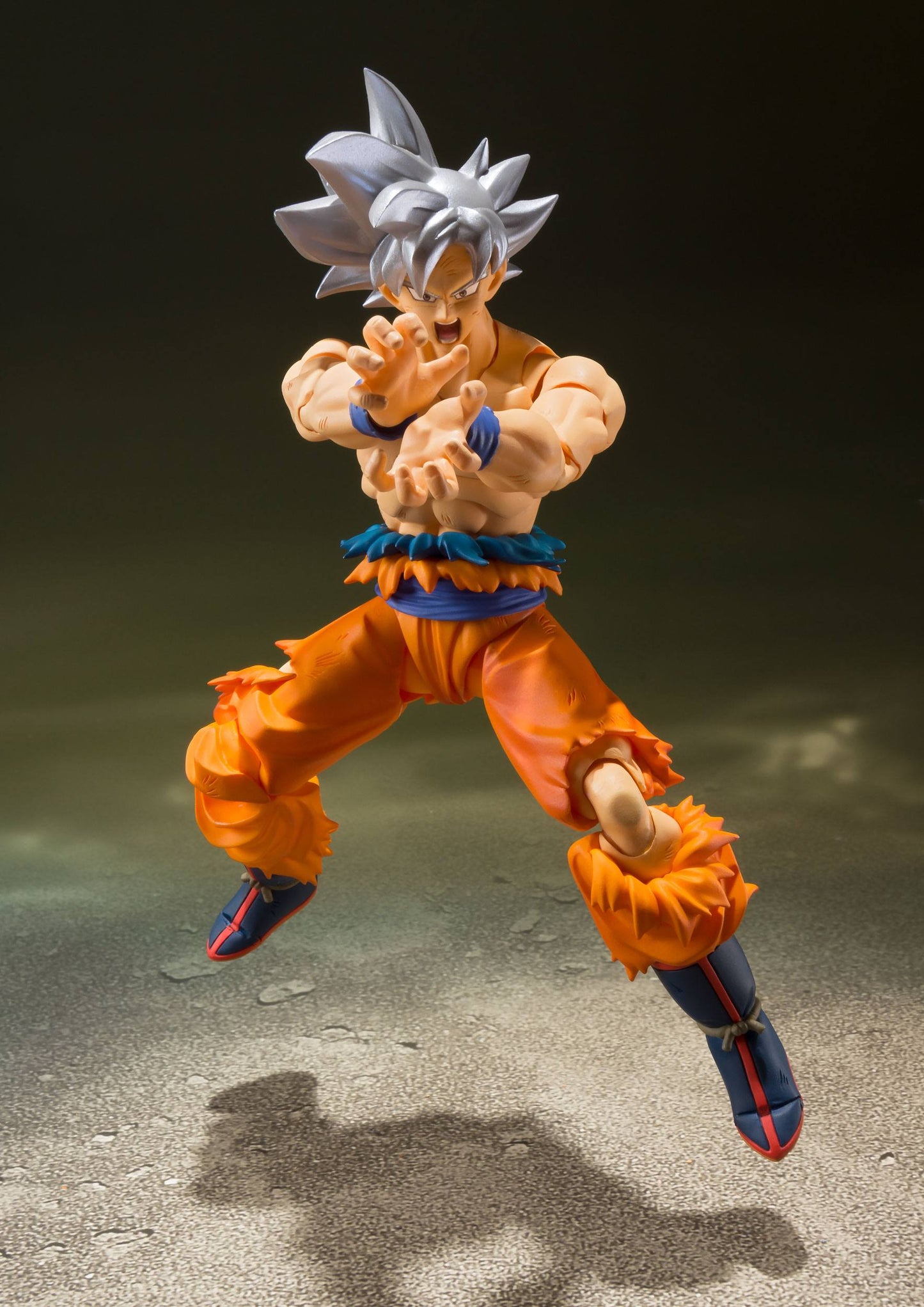 Son Goku Ultra Instinct - S.H. Figuarts - BAndai Tamashii Nations