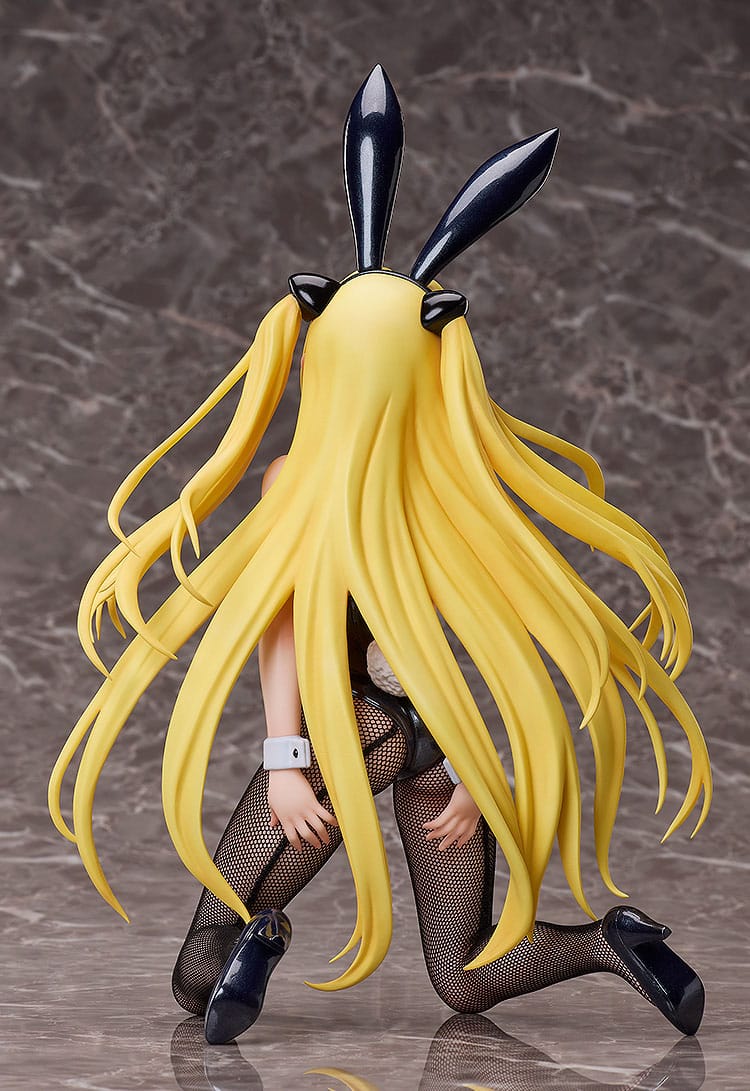 Golden Darkness: Bunny Ver. FREEing