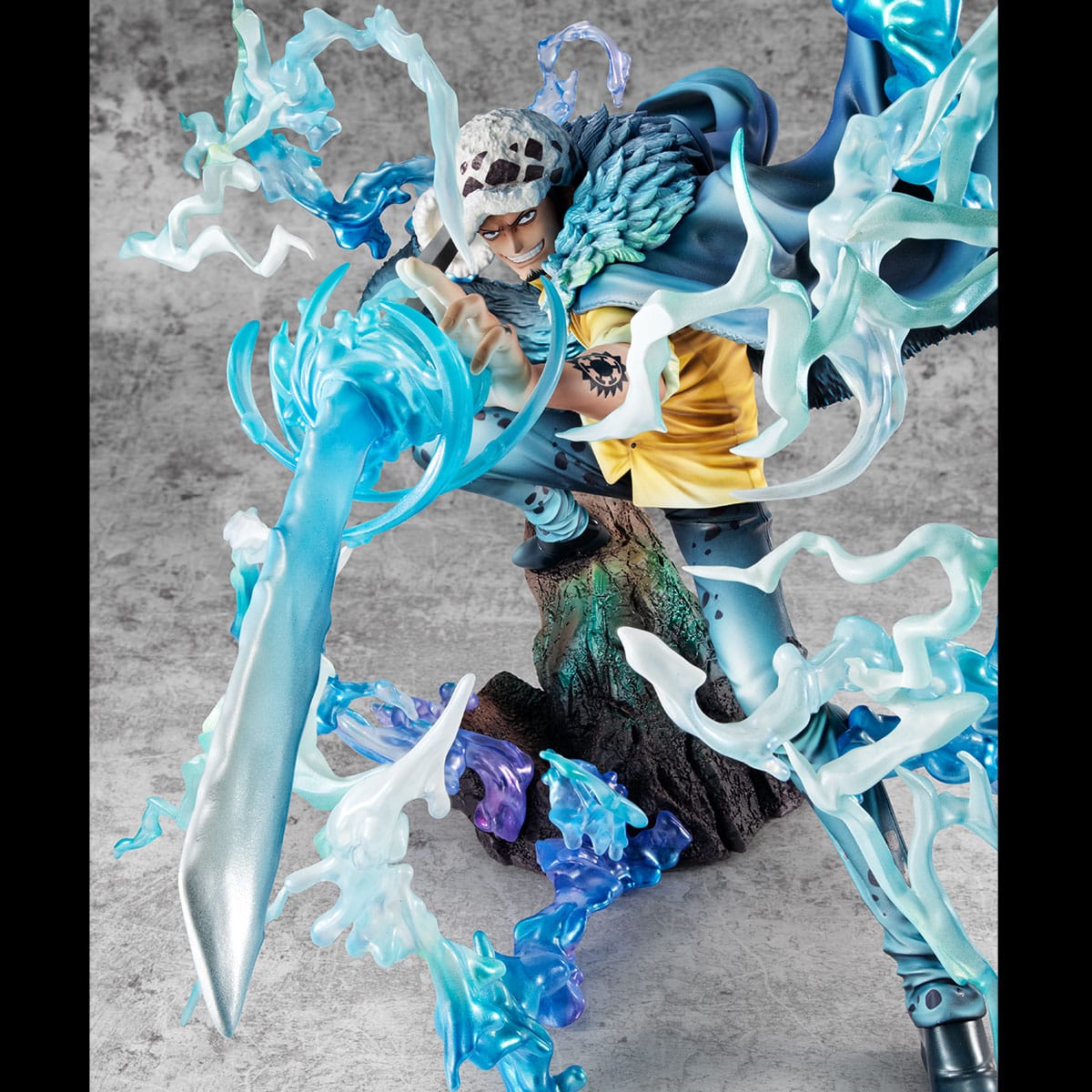 Trafalgar Law The Surgeon of Death Awaken Ver. MegaHouse - Anime Figuren günstig kaufen