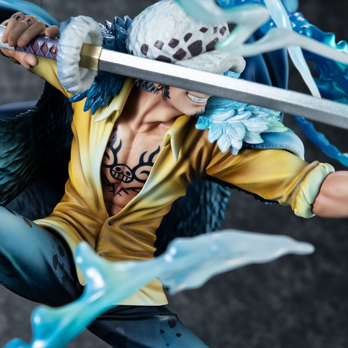 Trafalgar Law The Surgeon of Death Awaken Ver. MegaHouse - Anime Figuren günstig kaufen