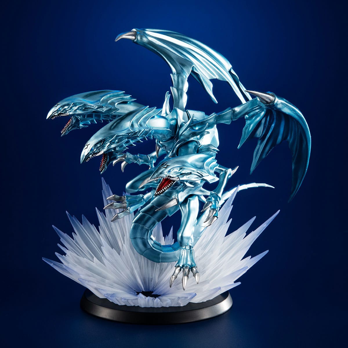 Blue Eyes Ultimate Dragon - Monsters Chronicle - MegaHouse
