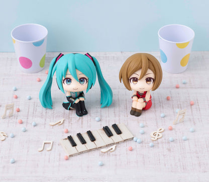 Hatsune Miku & Meiko Set (with gift) Look Up MegaHouse