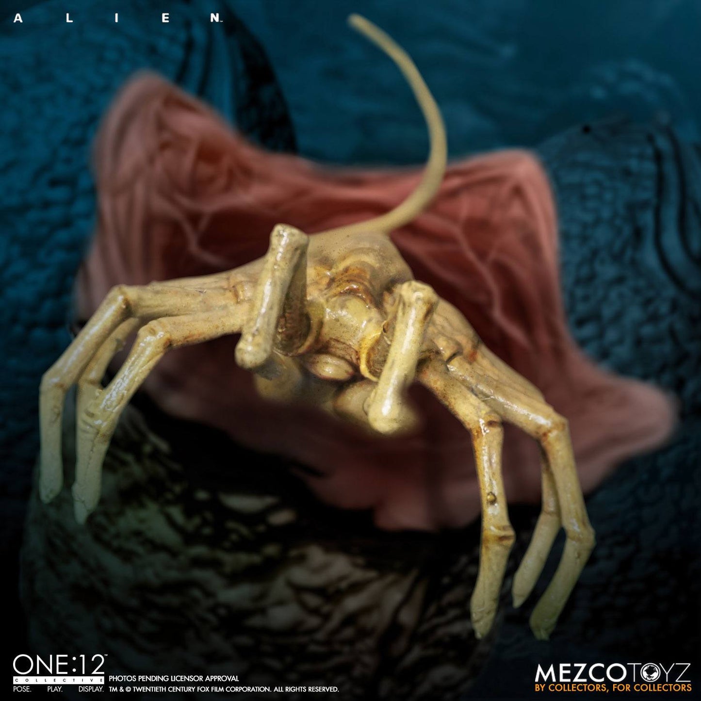 Alien - Figura de ação do Alien - Mezco