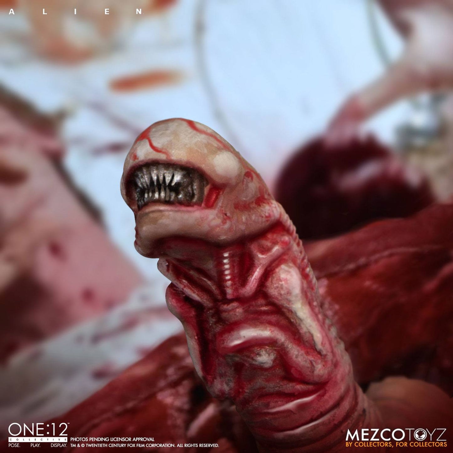 Alien - Figura de ação do Alien - Mezco