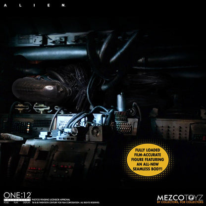 Alien - Figura de ação do Alien - Mezco