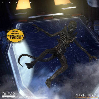 Alien - Figura de ação do Alien - Mezco