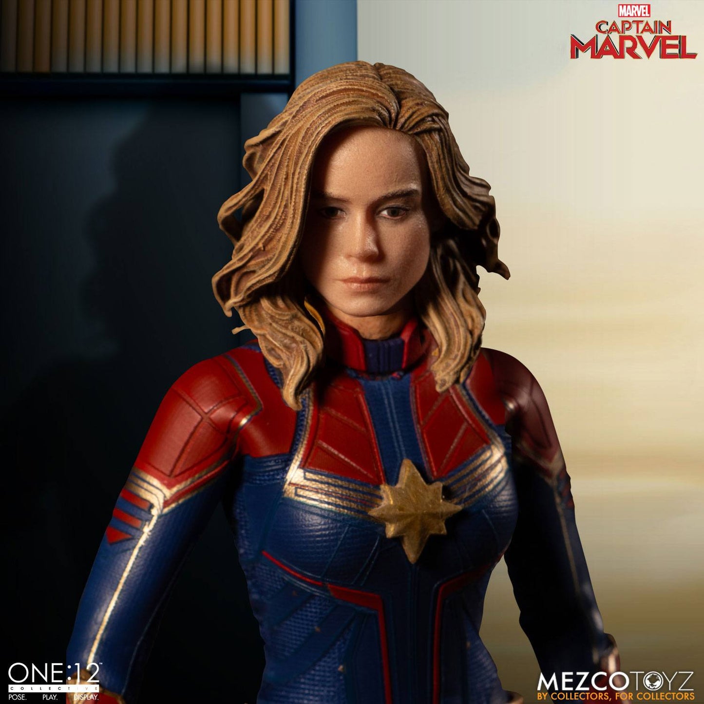 Captain Marvel Actionfigur von Mezco - Anime Figuren günstig kaufen