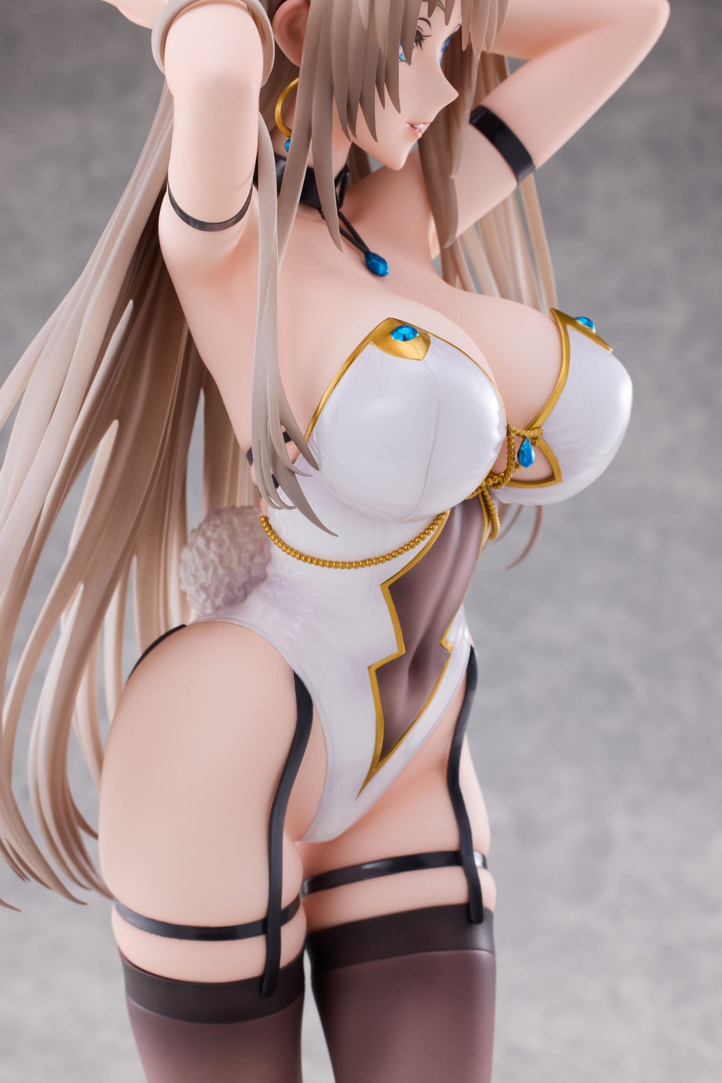 White Bunny Onee-san Deluxe Ver. Original Character PartyLook