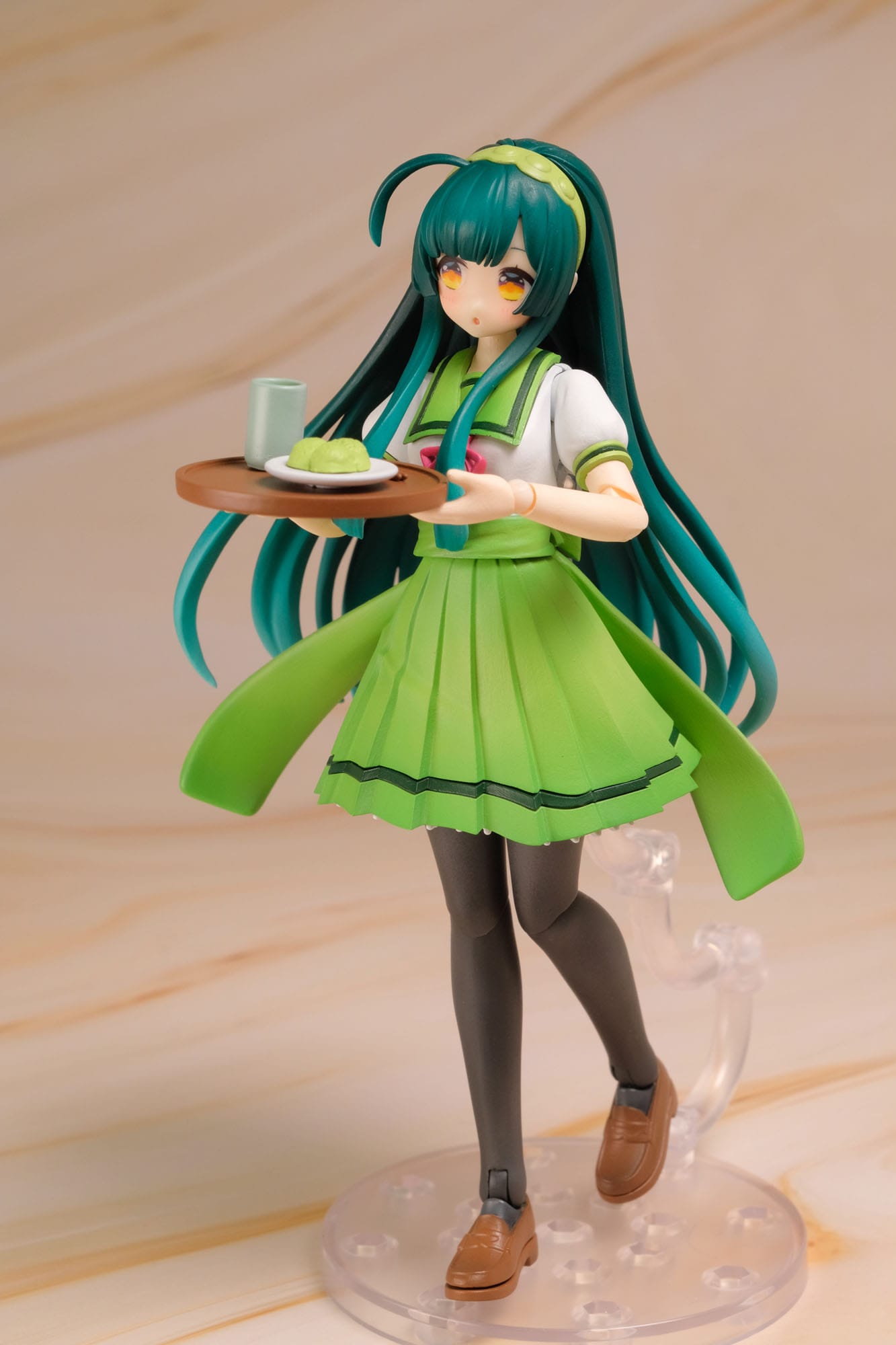 Tohoku Zunko DX Ver. Plastic Model Kit Plum