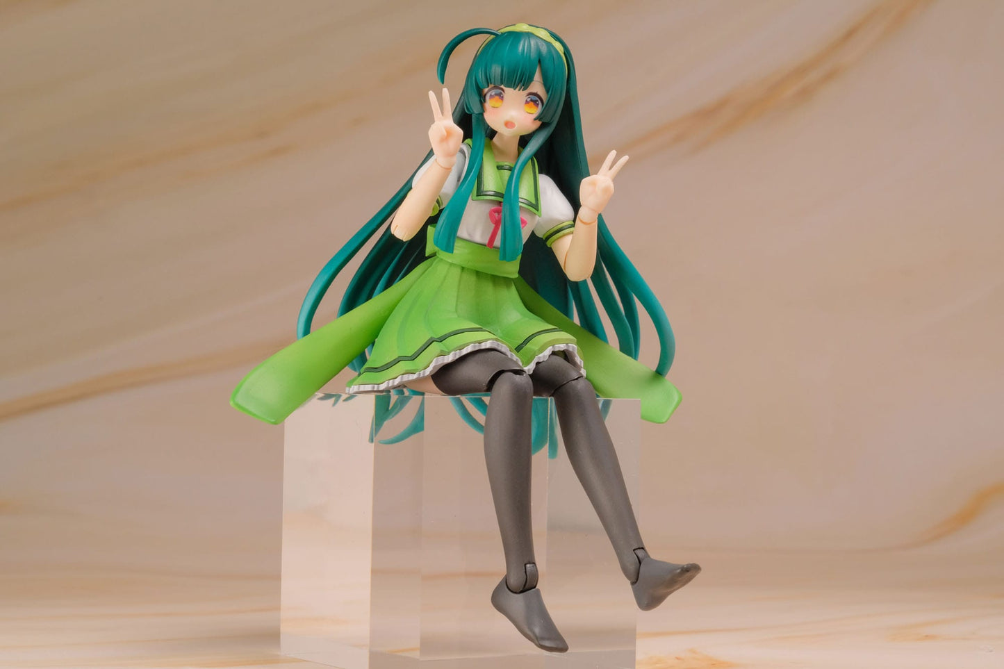 Tohoku Zunko DX Ver. Plastic Model Kit Plum