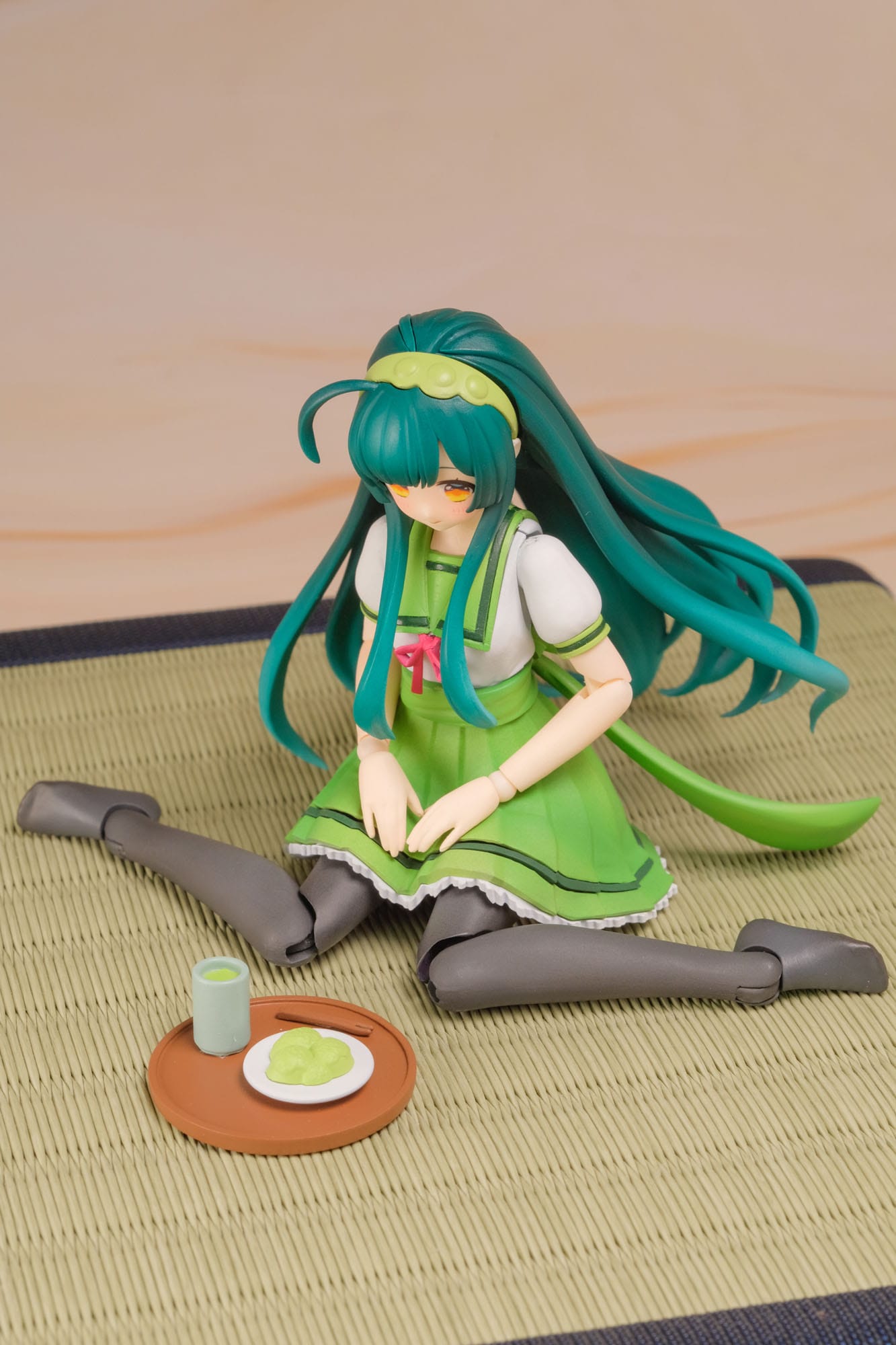 Tohoku Zunko DX Ver. Plastic Model Kit Plum