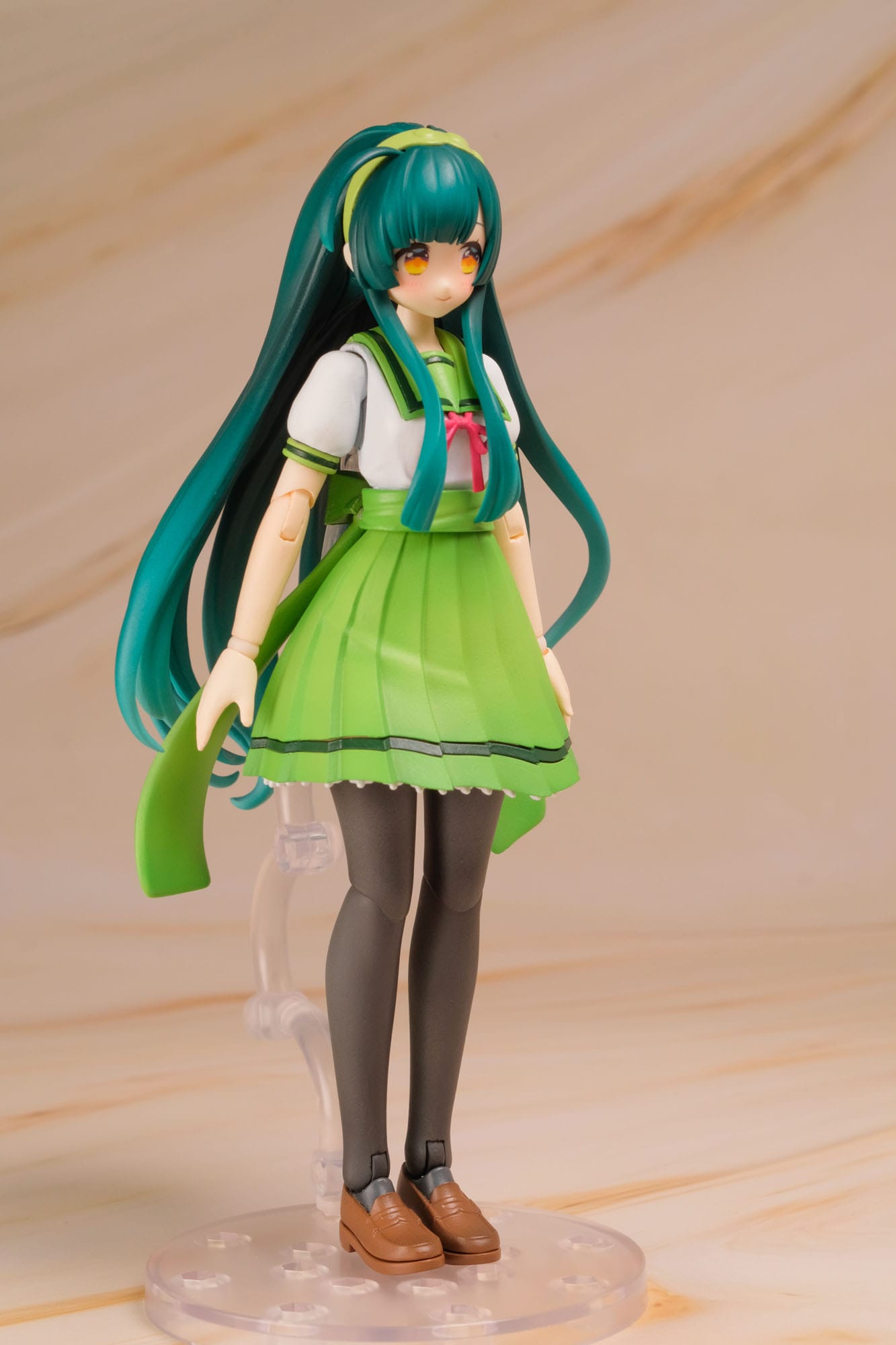 Tohoku Zunko DX Ver. Plastic Model Kit Plum