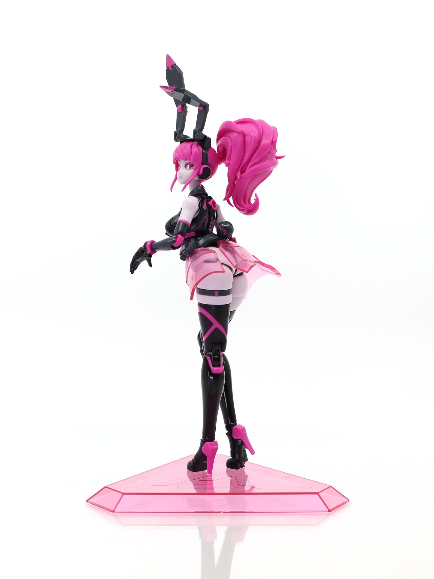 Vio the Rabbit SP Plastic Model Kit Sentinel