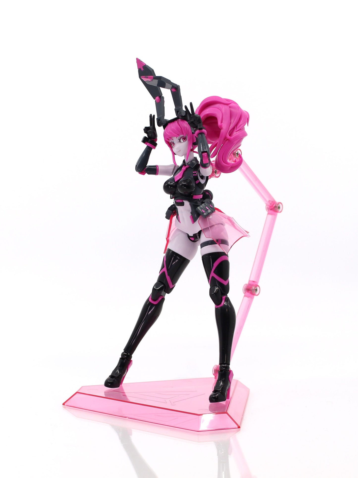 Vio the Rabbit Plastic Model Kit Sentinel