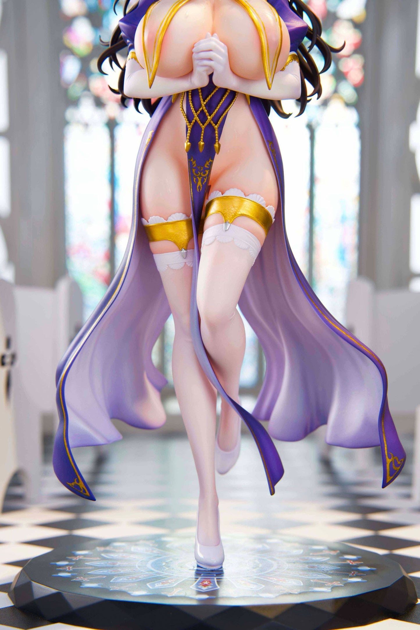 The Nun Prayer Petrone Uni-Like