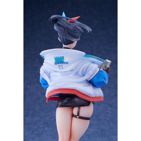 Rikka Takarada: Dreamy Divas Ver. GRIDMAN UNIVERSE 1/7 Scale Figure