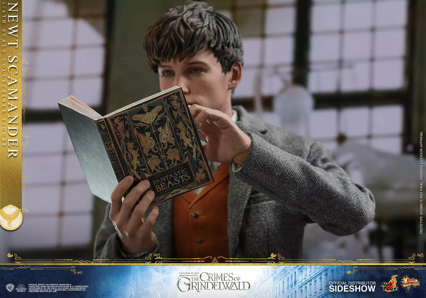 Newt Scamander 1/6 Scale Collectible Figure – Hot Toys (Fantastic Beasts: The Crimes of Grindelwald)