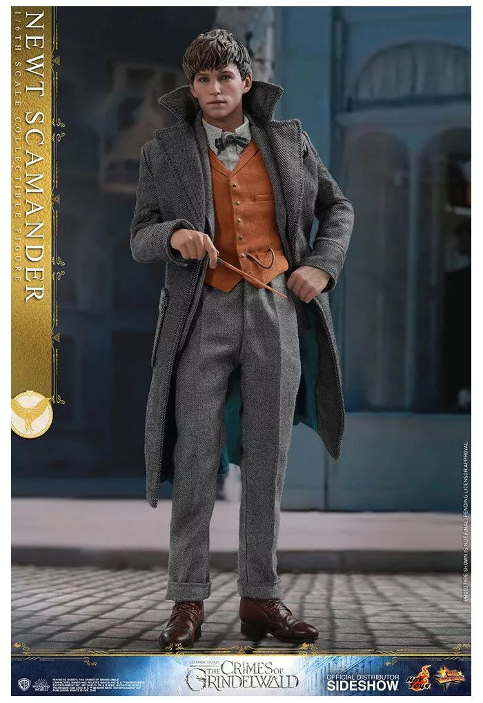 Newt Scamander 1/6 Scale Collectible Figure – Hot Toys (Fantastic Beasts: The Crimes of Grindelwald)