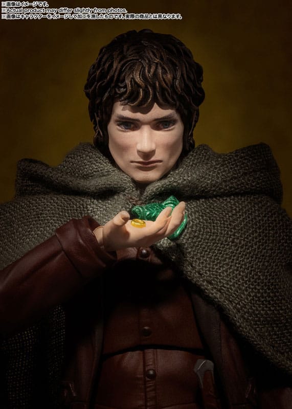Frodo Baggins &amp; Gollum SH Figuarts Bandai Tamashii Nations